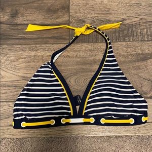 Bathing suits top